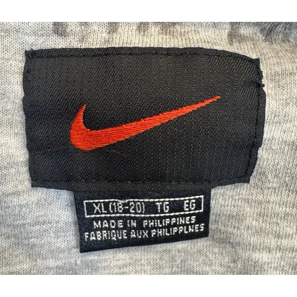 Vintage Blue Red Nike Puffer Jacket Youth XL 18-20 Retro Embroidered Logo